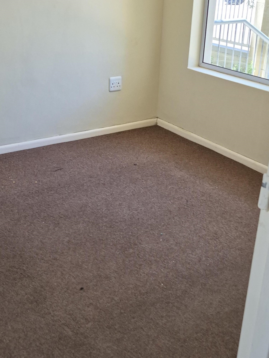 2 Bedroom Property for Sale in Buh Rein Estate Western Cape